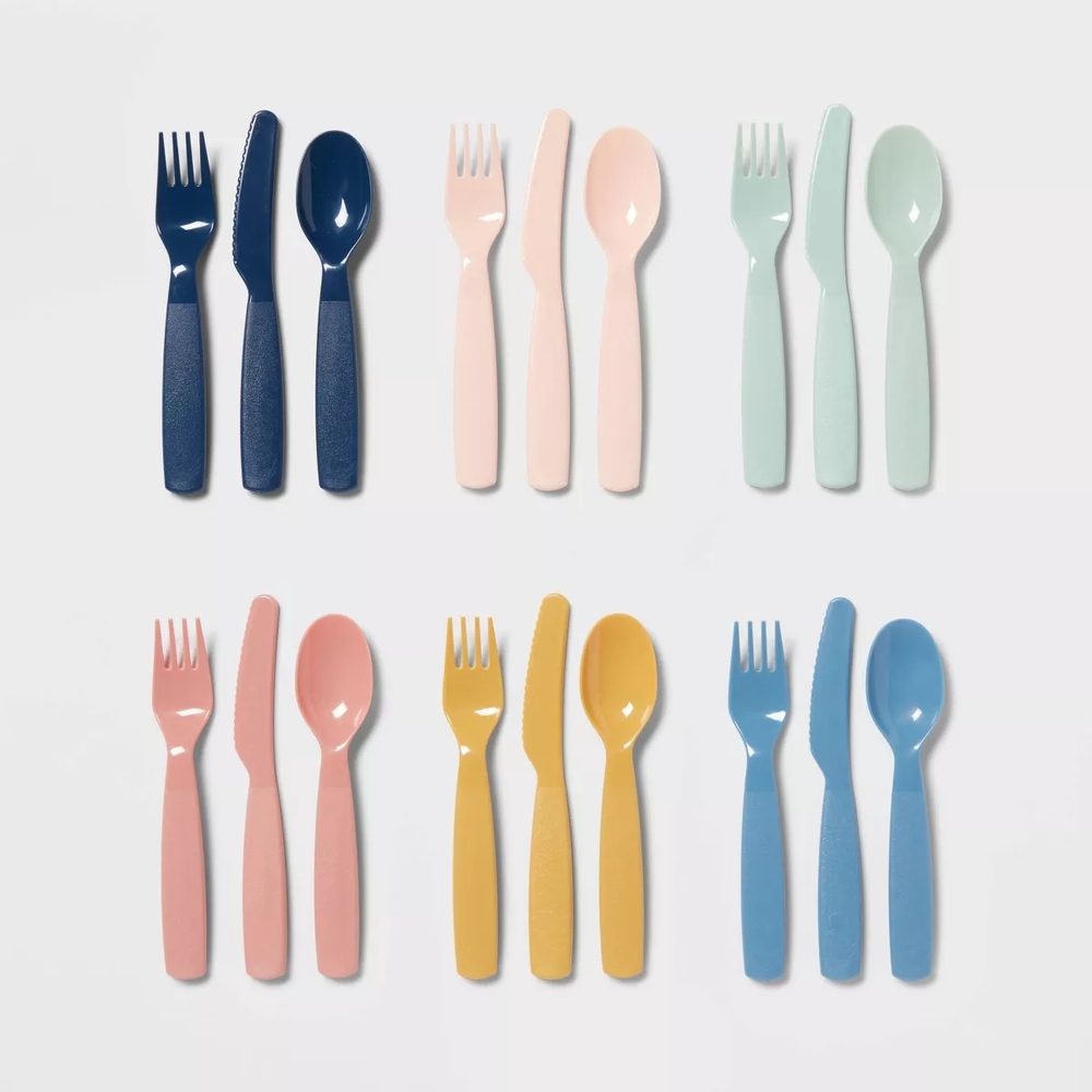 Pillowfort18pc Plastic Kids' Silverware Set - Pillowfort